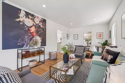 4712 Tompkins Ave, Oakland, CA 94619