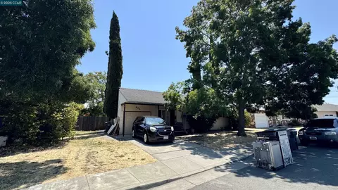 906 Taft St, Fairfield, CA 94533 photo 1