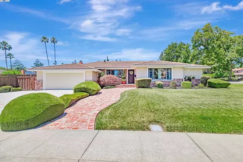 46101 Klamath St, Fremont, CA 94539 photo 1