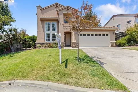 3021 Overlook Dr, Vallejo, CA 94591 photo 1