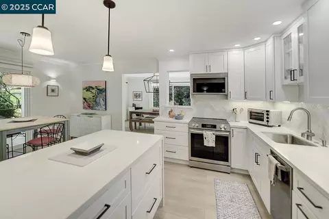 3474 Tice Creek Dr #8, Walnut Creek, CA 94595
