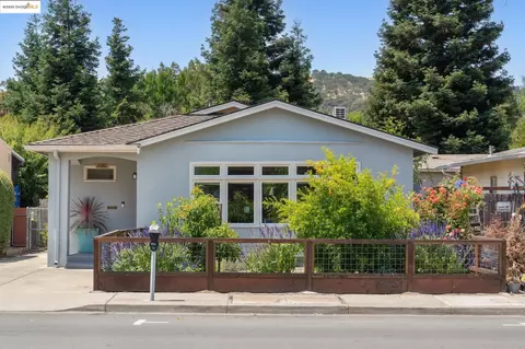 1120 Pine St, Martinez, CA 94553 photo 1