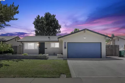 641 Tahoe Dr, Lodi, CA 95242 photo 1