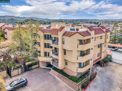 1201 Alta Vista Dr #208, Walnut Creek, CA 94596