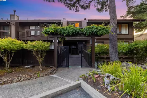 3387 Brittan Ave #9, San Carlos, CA 94070