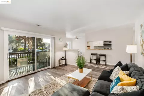 21071 Gary Dr #102, Hayward, CA 94546