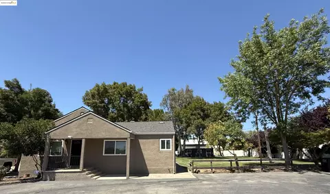 9729 Orr Rd, Galt, CA 95632 photo 1