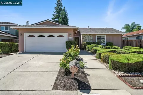 2886 Saint Denis Dr, San Ramon, CA 94583