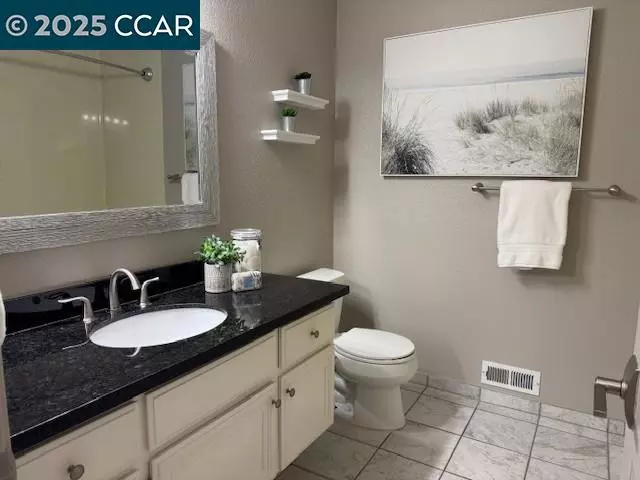 Bath - 4368 Mansfield Dr, Danville, CA 94506 photo 1 of 4