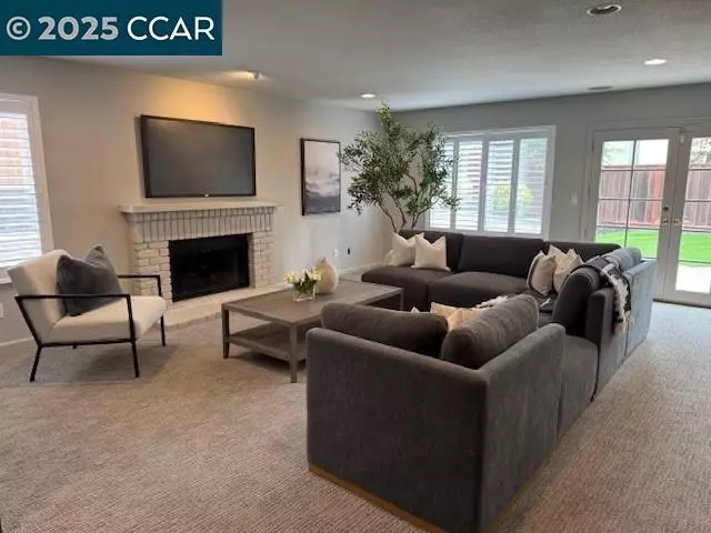 Living - 4368 Mansfield Dr, Danville, CA 94506 photo 2 of 3