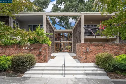 1470 Creekside Dr #20, Walnut Creek, CA 94596