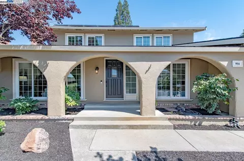 954 Crellin Rd, Pleasanton, CA 94566