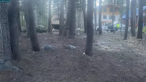 5428 Hillside Dr, Soda Springs, CA 95728