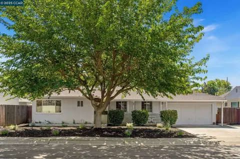 3248 Reva Dr, Concord, CA 94519