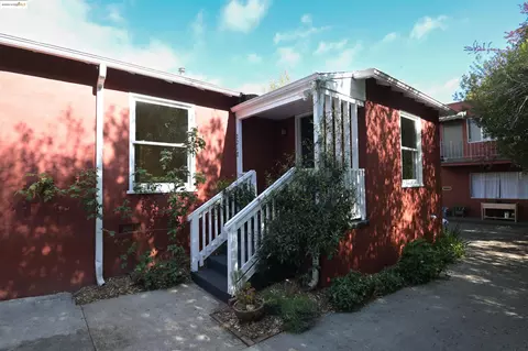 2218 Parker St, Berkeley, CA 94704 photo 1