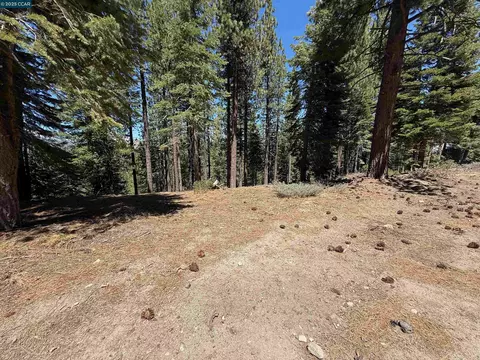 1578 Skyline Dr, South Lake Tahoe, CA 96150