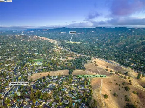 2175 Lariat Ln, Walnut Creek, CA 94596