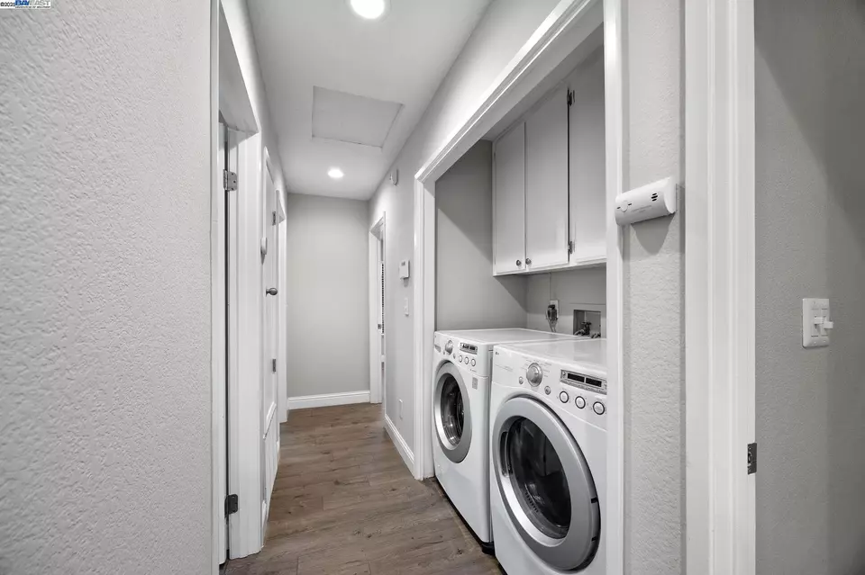 Entry Way - 7120 Cross Creek Cir #D, Dublin, CA 94568 photo 2 of 4