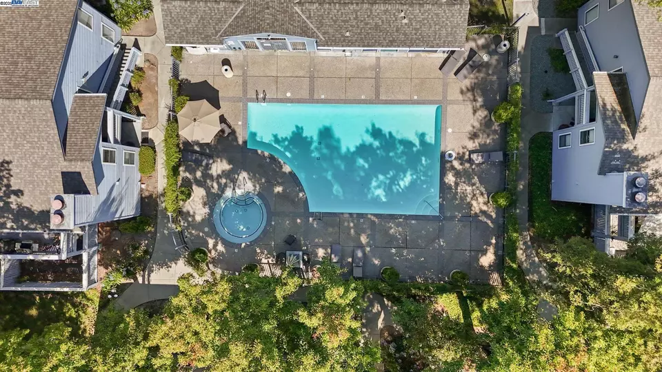 Exterior - 7120 Cross Creek Cir #D, Dublin, CA 94568 photo 6 of 12