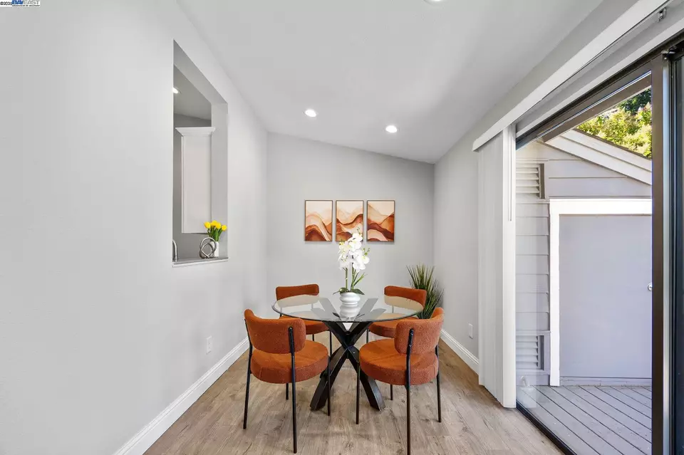 Dining - 7120 Cross Creek Cir #D, Dublin, CA 94568 photo 2 of 2