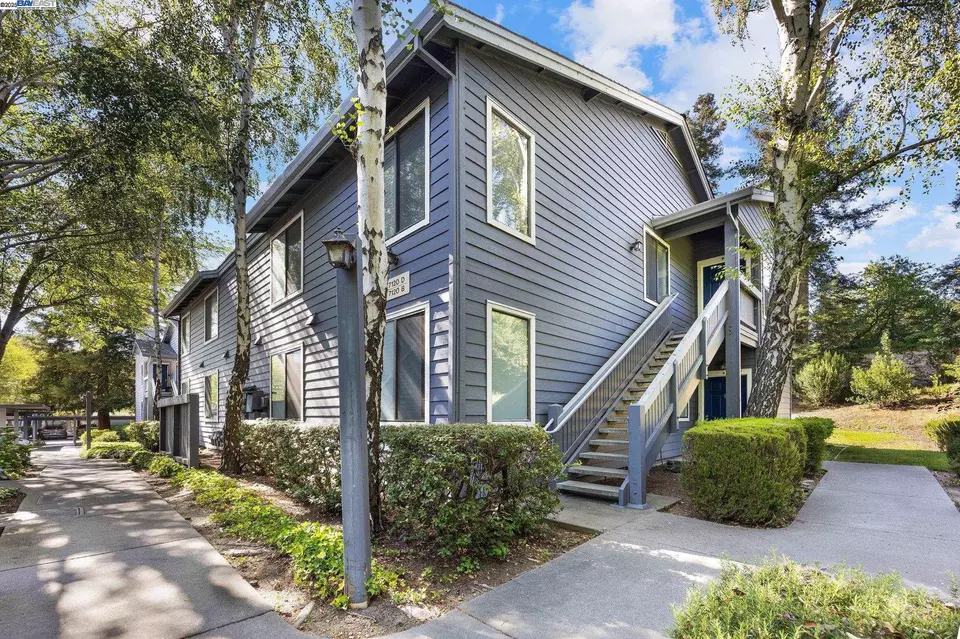 Exterior - 7120 Cross Creek Cir #D, Dublin, CA 94568 photo 2 of 12