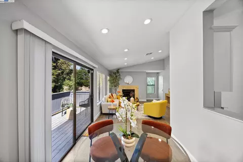 Dining - 7120 Cross Creek Cir #D, Dublin, CA 94568 photo 1 of 2
