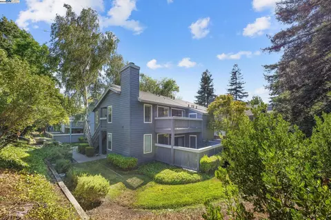 Exterior - 7120 Cross Creek Cir #D, Dublin, CA 94568 photo 1 of 12