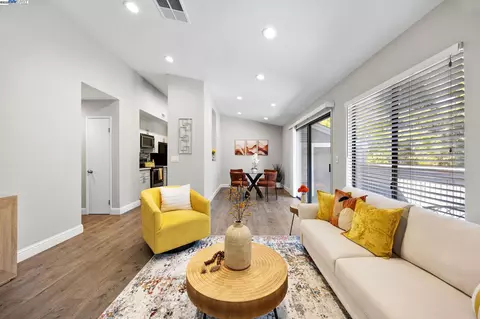 Living - 7120 Cross Creek Cir #D, Dublin, CA 94568 photo 1 of 5