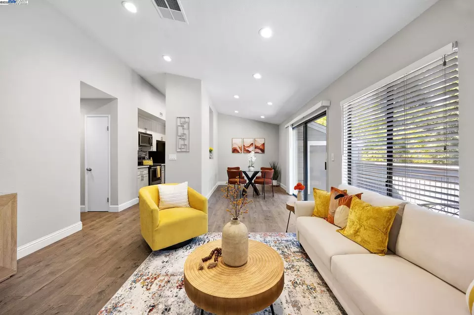 Living - 7120 Cross Creek Cir #D, Dublin, CA 94568 photo 1 of 5