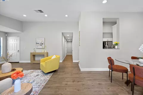 Entry Way - 7120 Cross Creek Cir #D, Dublin, CA 94568 photo 1 of 4