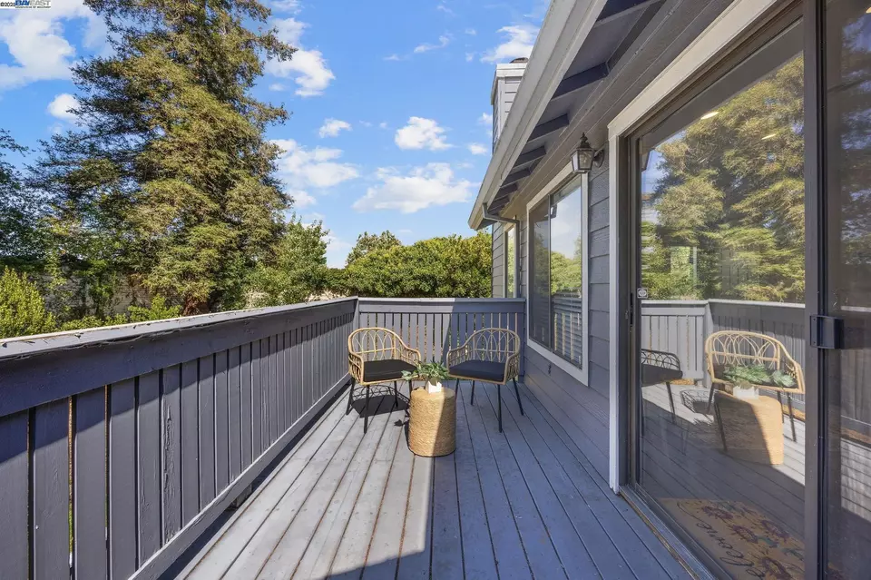 Exterior - 7120 Cross Creek Cir #D, Dublin, CA 94568 photo 3 of 12