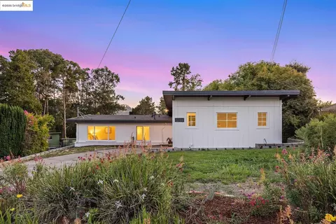 2871 Stephen Dr, Richmond, CA 94803 photo 1