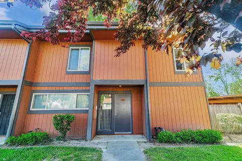 38627 Cherry Ln #9, Fremont, CA 94536