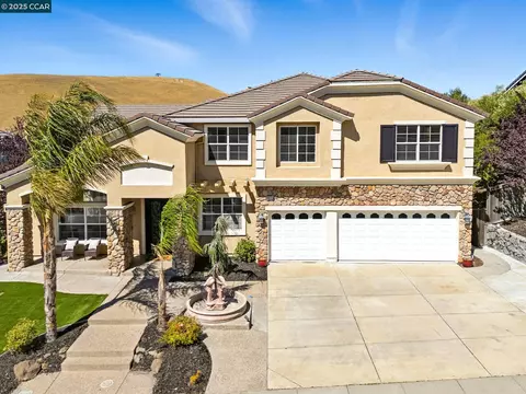 1023 Pebble Beach Dr, Clayton, CA 94517
