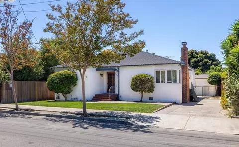 449 Pershing Dr, San Leandro, CA 94577 photo 1