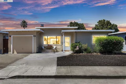 856 Rand St, San Mateo, CA 94401 photo 1