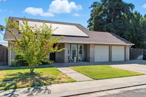 6236 Choctaw Ct, Manteca, CA 95336 photo 1