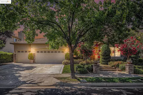 2040 Great Meadow Ln, Brentwood, CA 94513