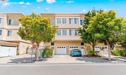 913 Adams #A, Albany, CA 94706