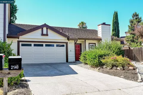 2140 Eastview Pl, Martinez, CA 94553 photo 1
