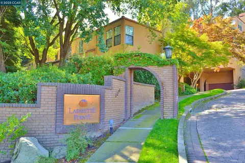3279 Mt Diablo Ct #13, Lafayette, CA 94549