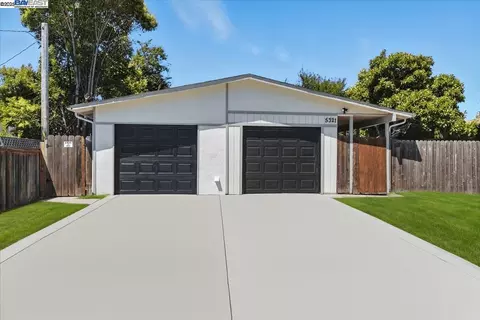 5321 Fleming Ave, Richmond, CA 94804 photo 1