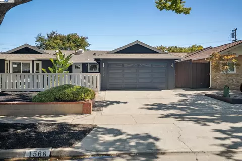 1568 Willowgate Dr, San Jose, CA 95118