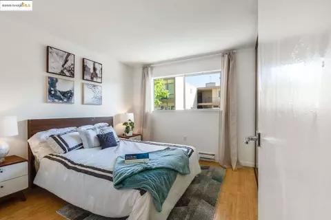Bedroom - 325 Kitty Hawk Rd UNIT 207, Alameda, CA 94501 photo 1 of 5