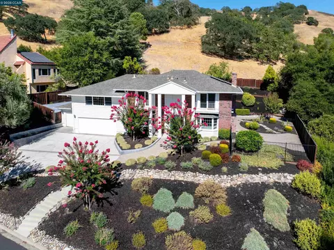 2646 Roundhill Dr, Alamo, CA 94507