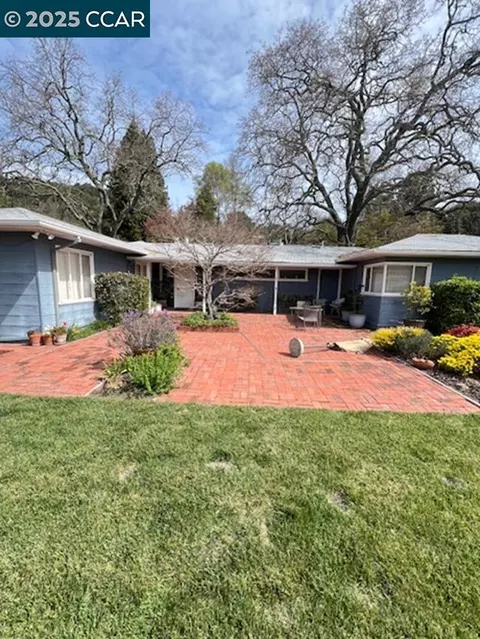 61 Van Ripper Ln, Orinda, CA 94563