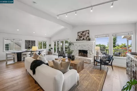 58 Buckeye Ave, Oakland, CA 94618