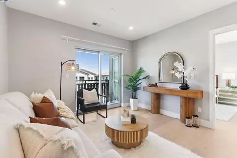 520 El Camino Real #307, San Carlos, CA 94070