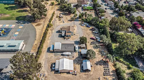 380 Pacifica Ave, Bay Point, CA 94565