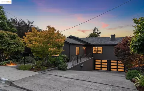 5207 Masonic Ave, Oakland, CA 94618